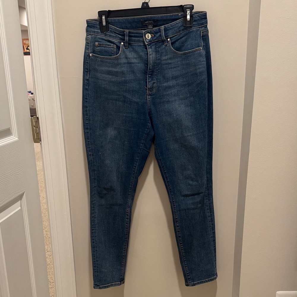 Ann Taylor Basic Skinny Jeans